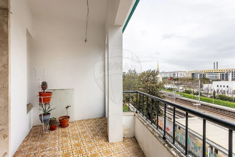 Apartamento T2 para Venda em Moscavide e Portela Foto 4