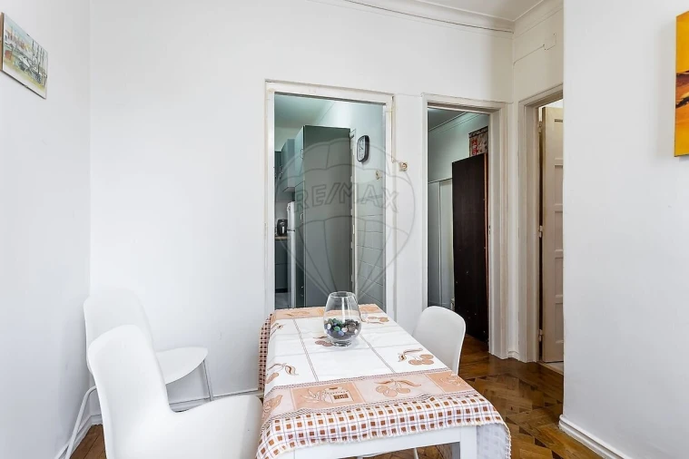 Apartamento T2 para Venda em Moscavide e Portela Foto 12