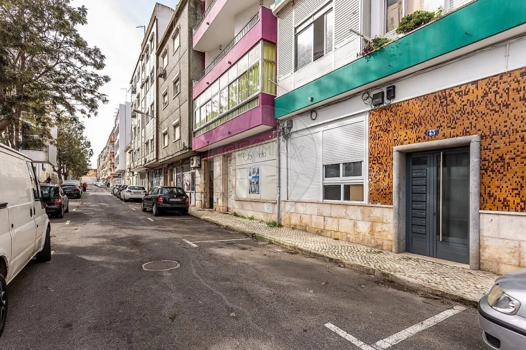 Apartamento T2 para Venda em Moscavide e Portela Foto 22