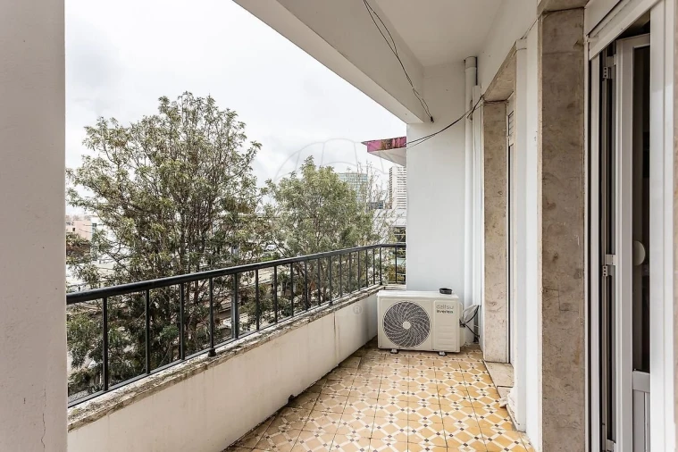 Apartamento T2 para Venda em Moscavide e Portela Foto 3