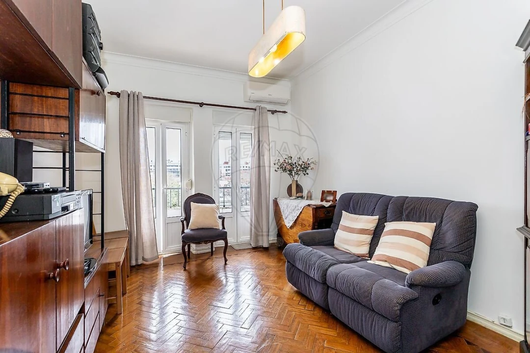 Apartamento T2 para Venda em Moscavide e Portela Foto 1