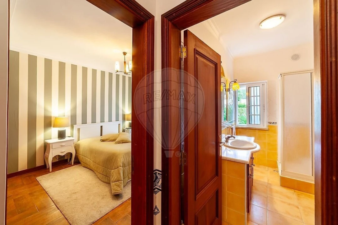 Moradia T4 para Venda em Azeitão (São Lourenço e São Simão) Foto 12