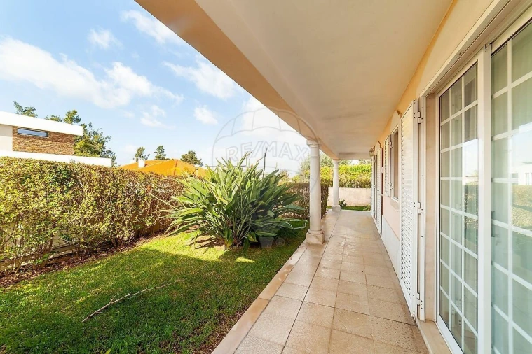 Moradia T4 para Venda em Azeitão (São Lourenço e São Simão) Foto 19