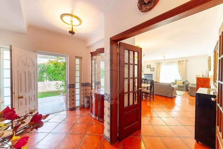 Moradia T4 para Venda em Azeitão (São Lourenço e São Simão) Foto 8