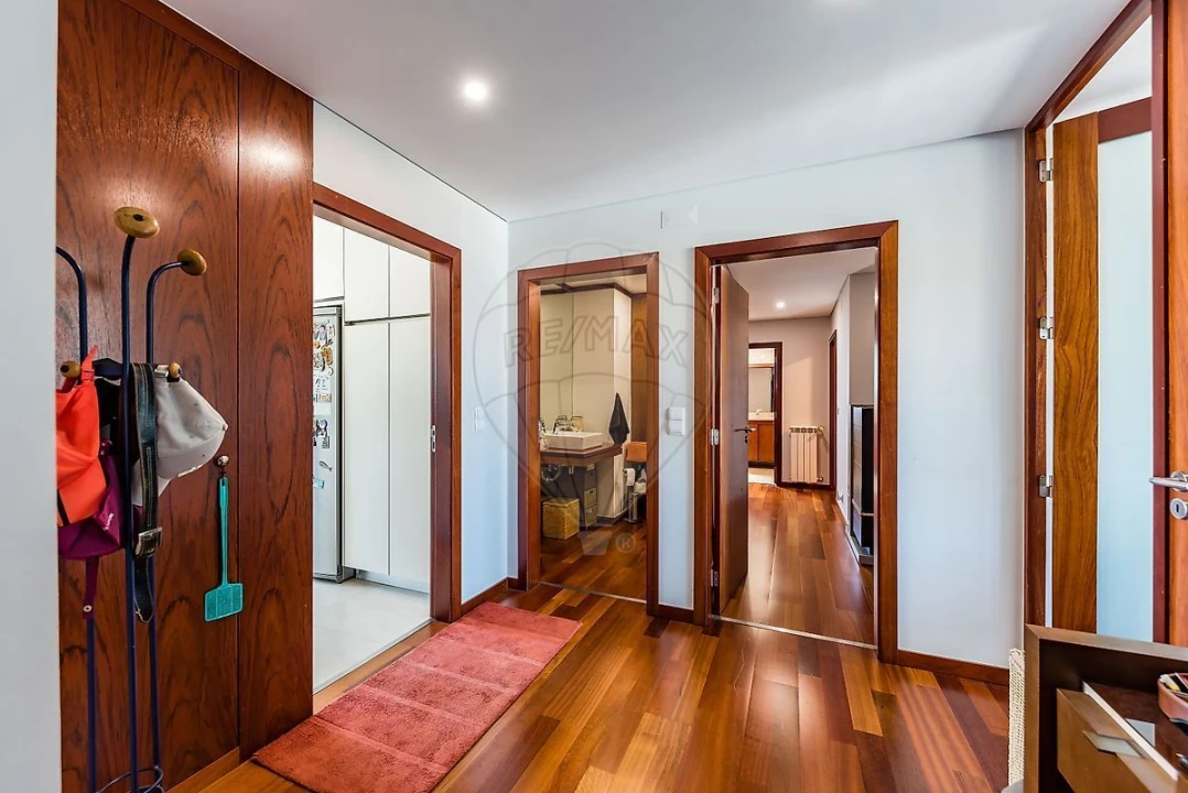 Apartamento T4 para Venda em Algés, Linda-A-Velha e Cruz Quebrada-Dafundo Foto 25