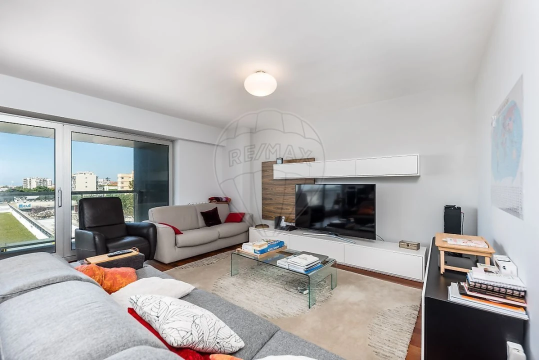 Apartamento T4 para Venda em Algés, Linda-A-Velha e Cruz Quebrada-Dafundo Foto 6