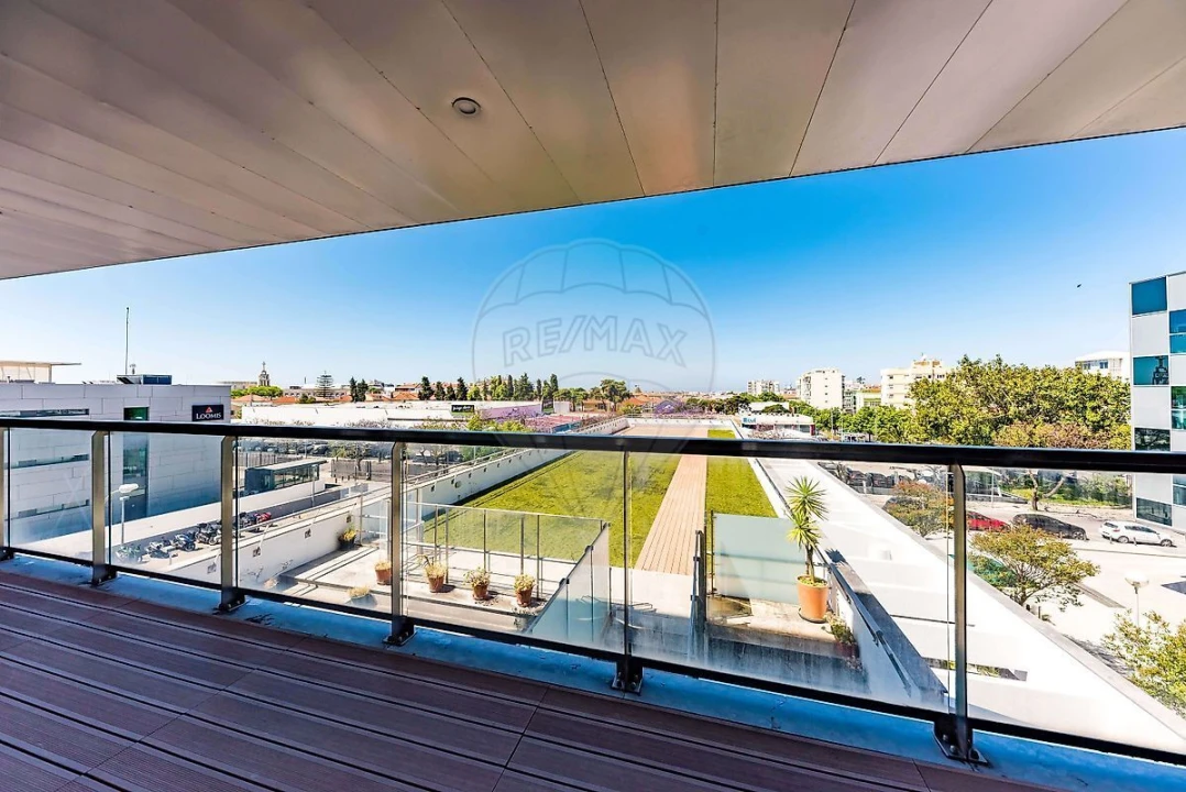 Apartamento T4 para Venda em Algés, Linda-A-Velha e Cruz Quebrada-Dafundo Foto 8