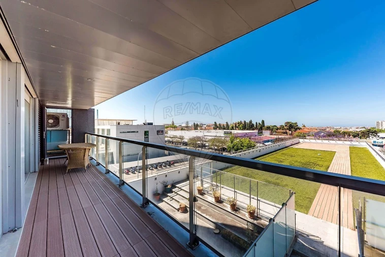 Apartamento T4 para Venda em Algés, Linda-A-Velha e Cruz Quebrada-Dafundo Foto 10