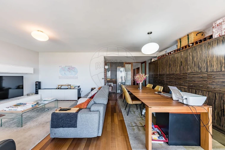 Apartamento T4 para Venda em Algés, Linda-A-Velha e Cruz Quebrada-Dafundo Foto 4