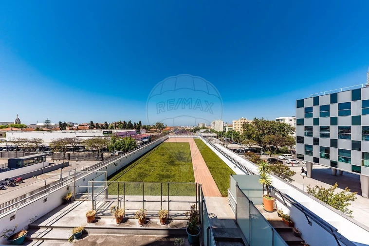 Apartamento T4 para Venda em Algés, Linda-A-Velha e Cruz Quebrada-Dafundo Foto 12