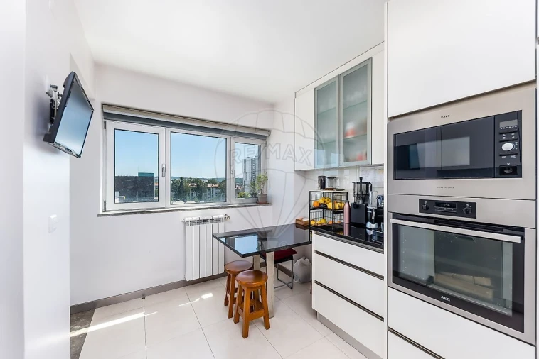 Apartamento T4 para Venda em Algés, Linda-A-Velha e Cruz Quebrada-Dafundo Foto 15