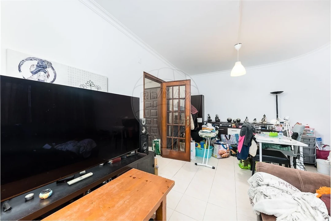 Apartamento T1 para Venda em Pontinha e Famões Foto 11