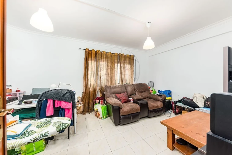 Apartamento T1 para Venda em Pontinha e Famões Foto 12