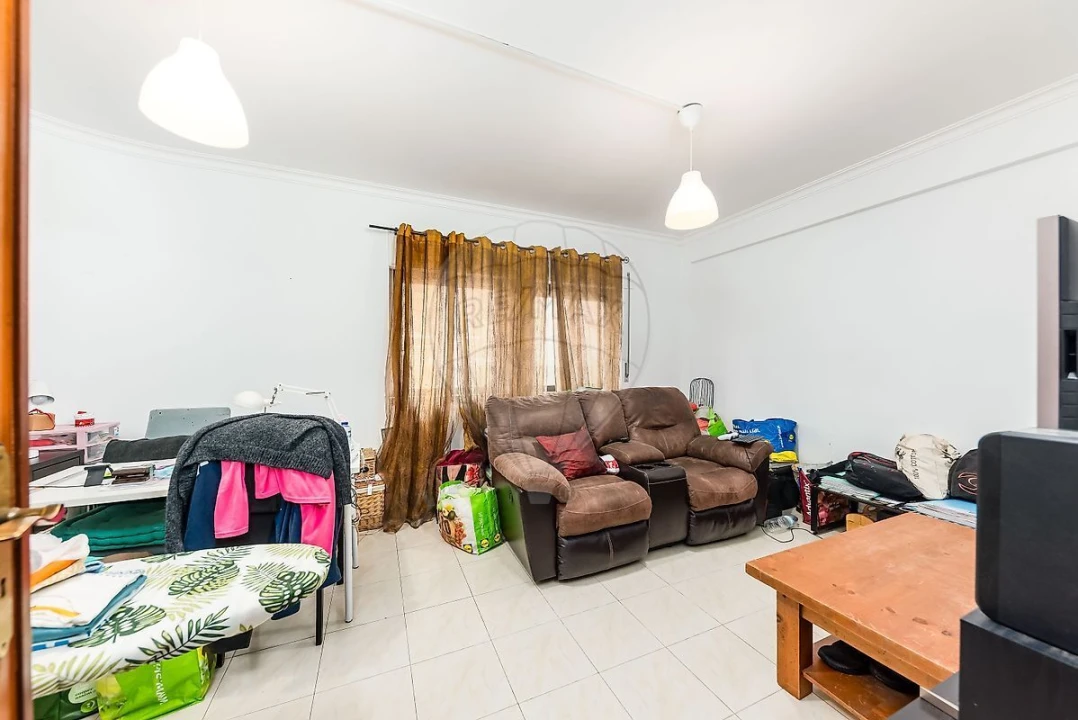 Apartamento T1 para Venda em Pontinha e Famões Foto 12