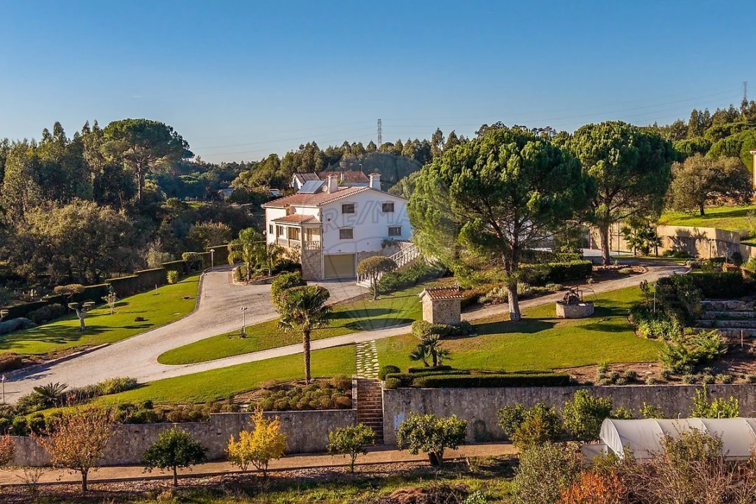 Moradia T7 para Venda em Casais e Alviobeira Foto 1