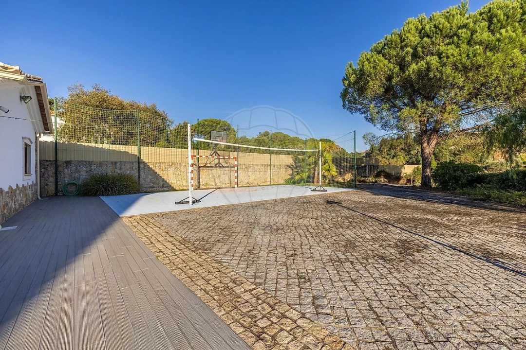 Moradia T7 para Venda em Casais e Alviobeira Foto 43