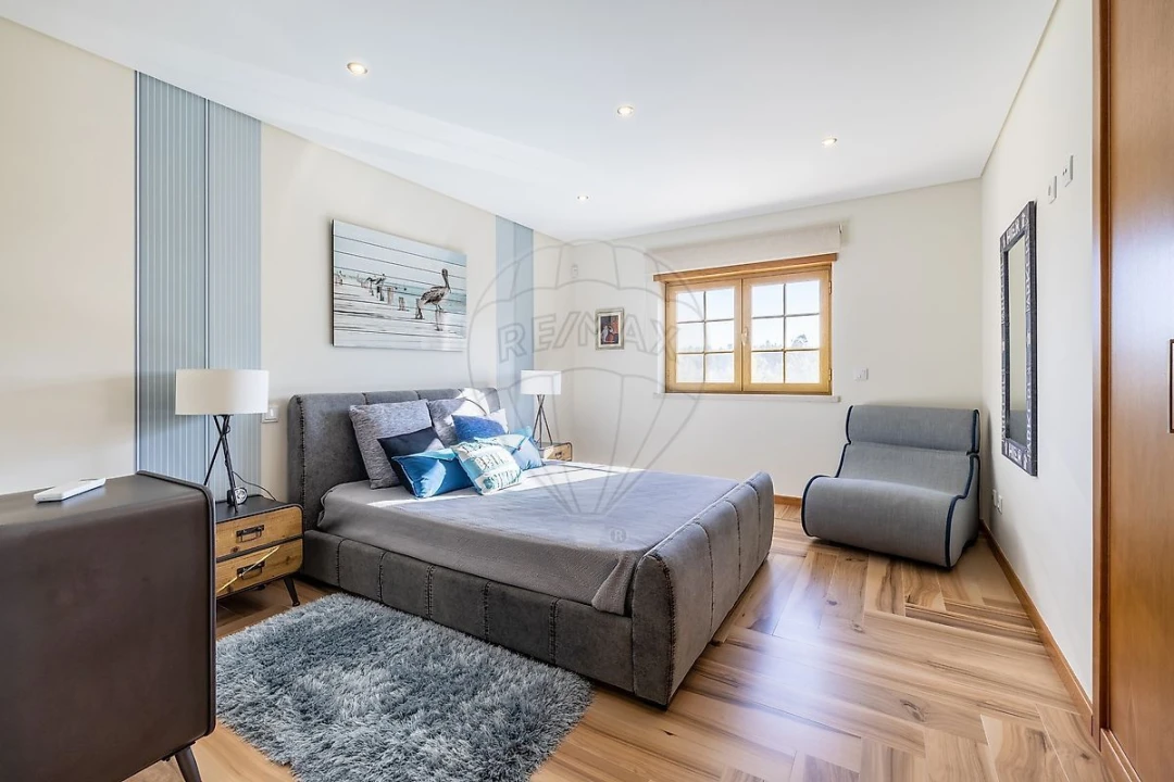 Moradia T7 para Venda em Casais e Alviobeira Foto 20