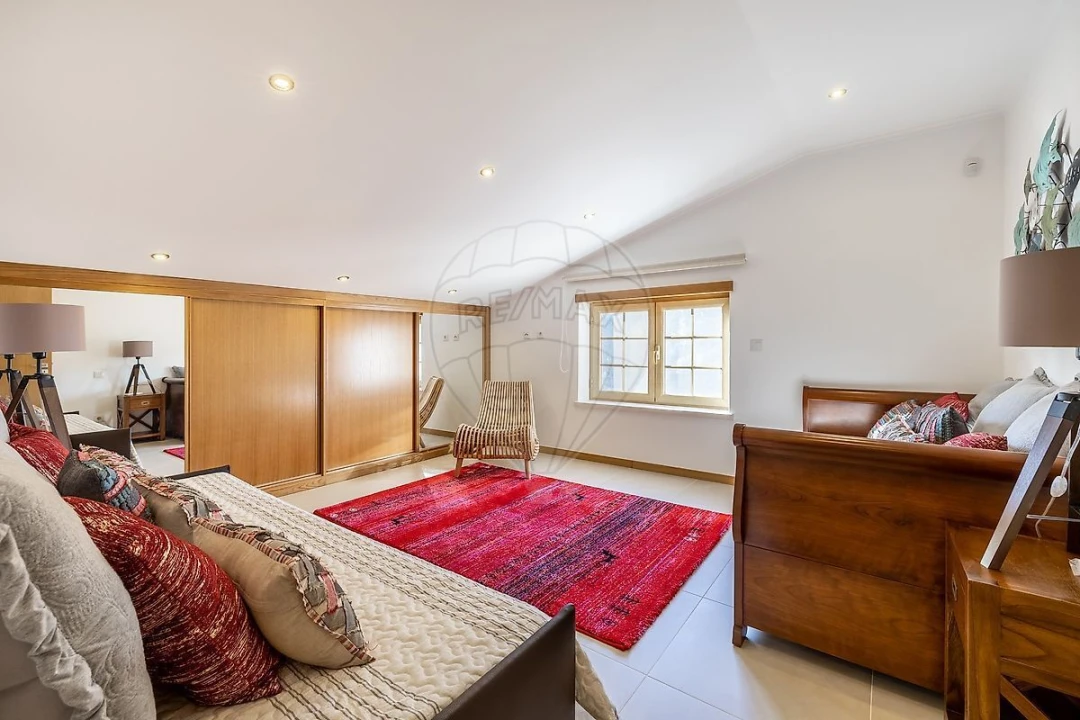 Moradia T7 para Venda em Casais e Alviobeira Foto 24