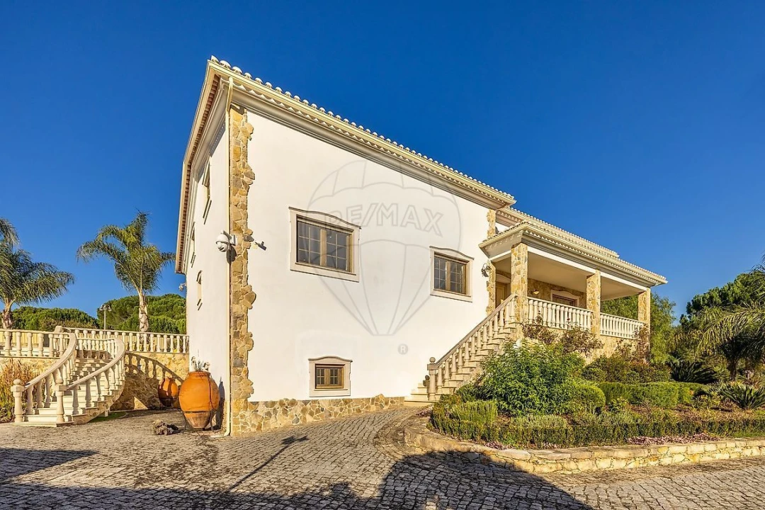 Moradia T7 para Venda em Casais e Alviobeira Foto 41