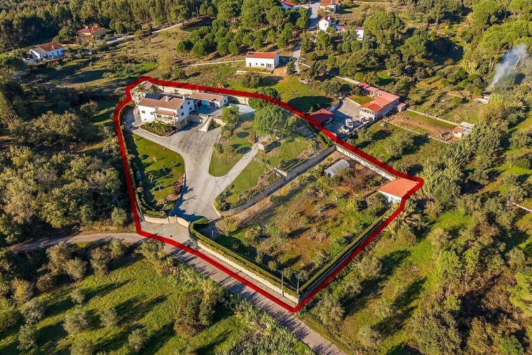 Moradia T7 para Venda em Casais e Alviobeira Foto 47