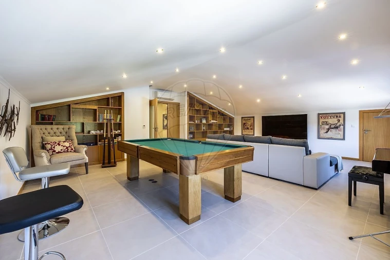 Moradia T7 para Venda em Casais e Alviobeira Foto 23