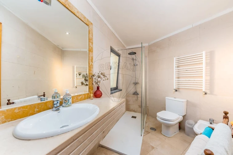 Apartamento T4 para Venda em Algés, Linda-A-Velha e Cruz Quebrada-Dafundo Foto 32