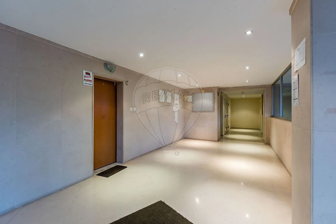 Apartamento T4 para Venda em Algés, Linda-A-Velha e Cruz Quebrada-Dafundo Foto 35