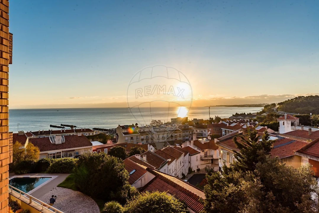 Apartamento T4 para Venda em Algés, Linda-A-Velha e Cruz Quebrada-Dafundo Foto 1