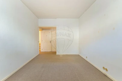 Apartamento T4 para Venda em Aldoar, Foz do Douro e Nevogilde