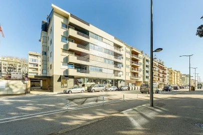 Apartamento T4 para Venda em Aldoar, Foz do Douro e Nevogilde