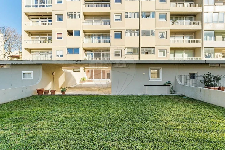 Apartamento T4 para Venda em Aldoar, Foz do Douro e Nevogilde Foto 6