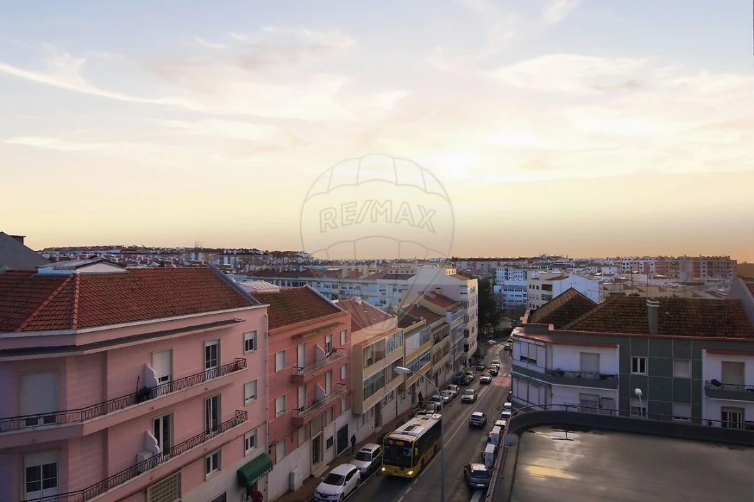 Apartamento T2 para Venda em Algés, Linda-A-Velha e Cruz Quebrada-Dafundo Foto 18