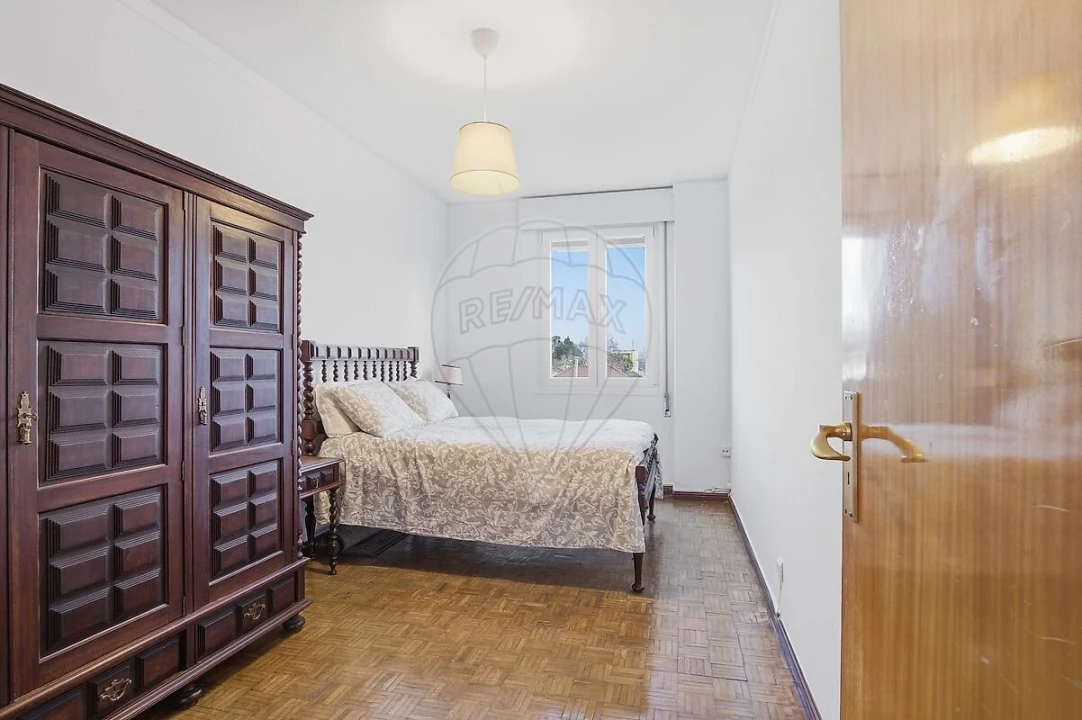 Apartamento T2 para Venda em Algés, Linda-A-Velha e Cruz Quebrada-Dafundo Foto 16