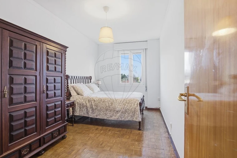 Apartamento T2 para Venda em Algés, Linda-A-Velha e Cruz Quebrada-Dafundo Foto 16