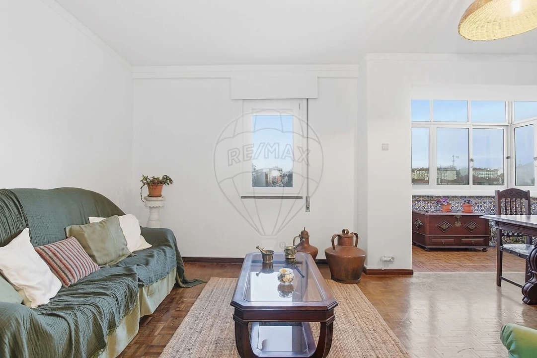 Apartamento T2 para Venda em Algés, Linda-A-Velha e Cruz Quebrada-Dafundo Foto 5