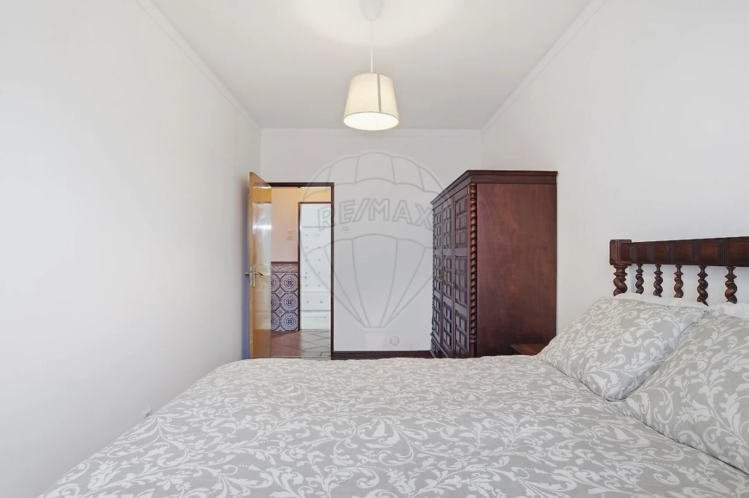 Apartamento T2 para Venda em Algés, Linda-A-Velha e Cruz Quebrada-Dafundo Foto 15