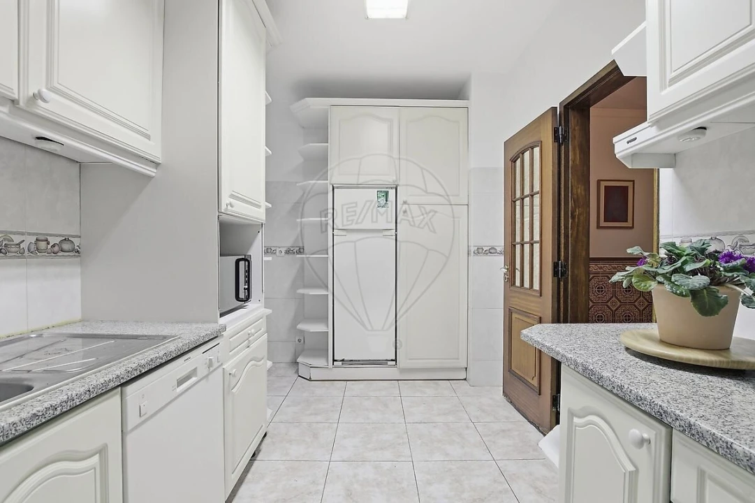 Apartamento T2 para Venda em Algés, Linda-A-Velha e Cruz Quebrada-Dafundo Foto 26