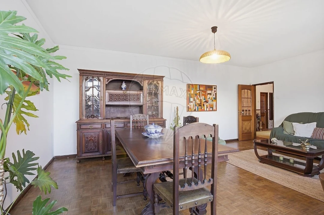 Apartamento T2 para Venda em Algés, Linda-A-Velha e Cruz Quebrada-Dafundo Foto 8