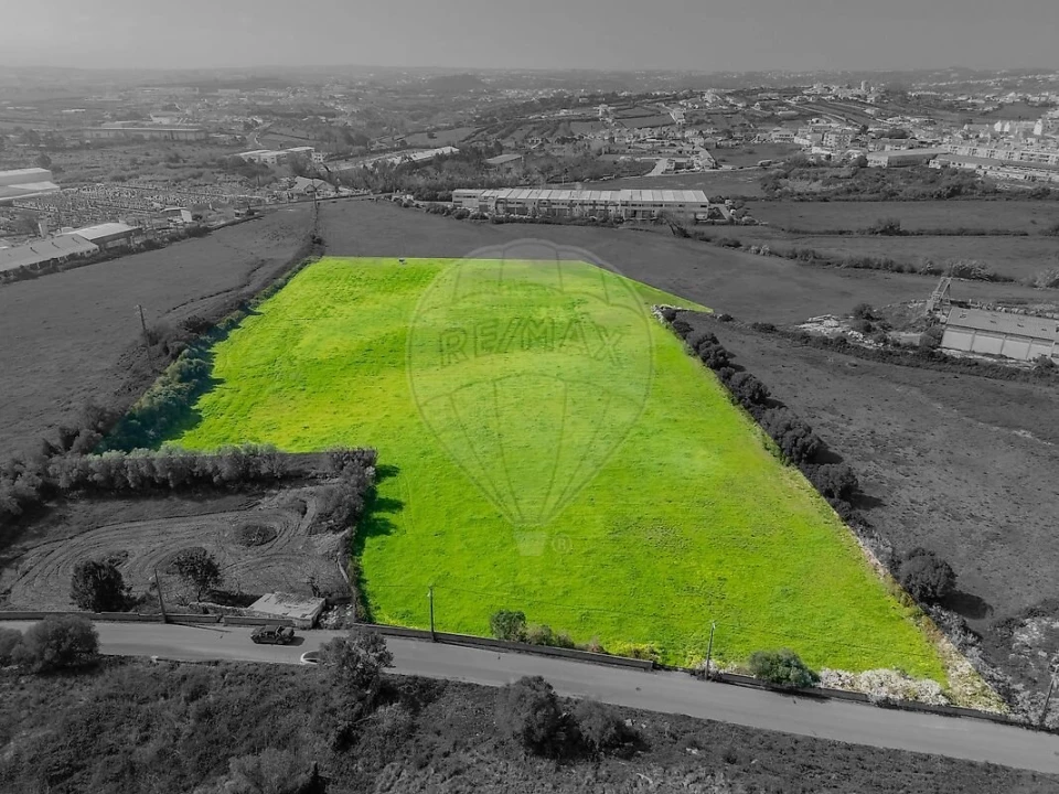 Terreno para Venda em Almargem do Bispo, Pêro Pinheiro e Montelavar Foto 1
