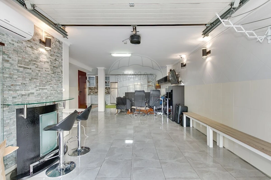 Moradia T4 para Venda em Santo Antão e São Julião do Tojal Foto 23