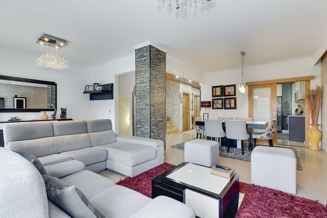 Moradia T4 para Venda em Santo Antão e São Julião do Tojal Foto 43