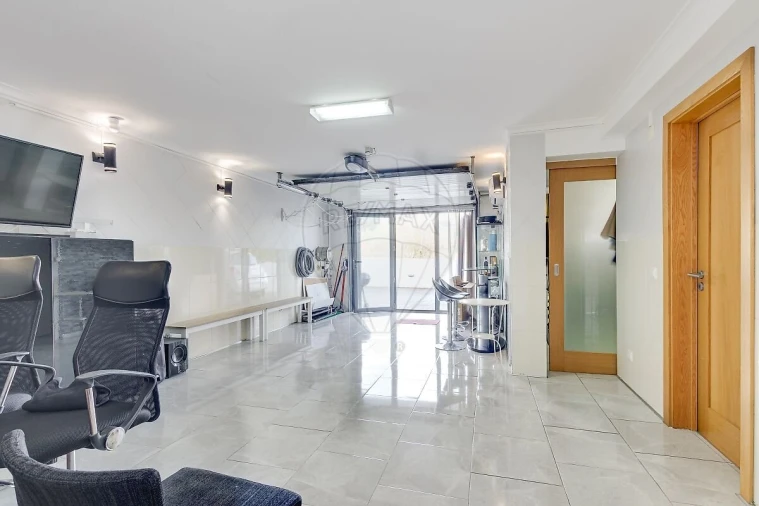 Moradia T4 para Venda em Santo Antão e São Julião do Tojal Foto 27