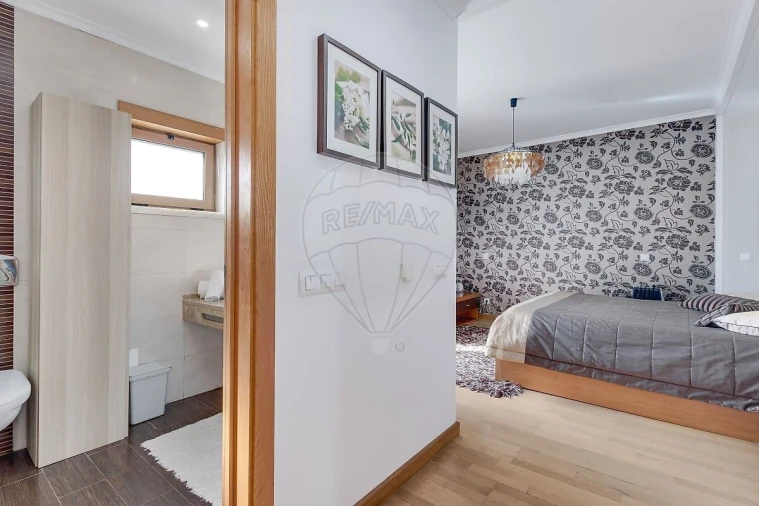 Moradia T4 para Venda em Santo Antão e São Julião do Tojal Foto 17