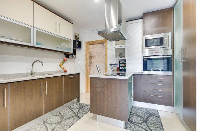 Moradia T4 para Venda em Santo Antão e São Julião do Tojal Foto 47