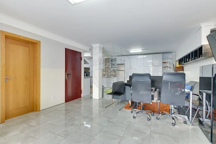 Moradia T4 para Venda em Santo Antão e São Julião do Tojal Foto 25