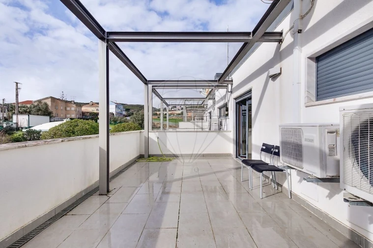 Moradia T4 para Venda em Santo Antão e São Julião do Tojal Foto 6