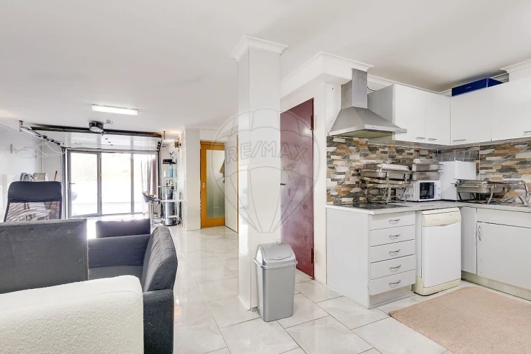 Moradia T4 para Venda em Santo Antão e São Julião do Tojal Foto 26