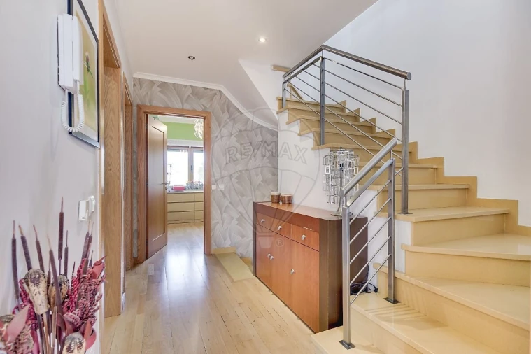 Moradia T4 para Venda em Santo Antão e São Julião do Tojal Foto 8