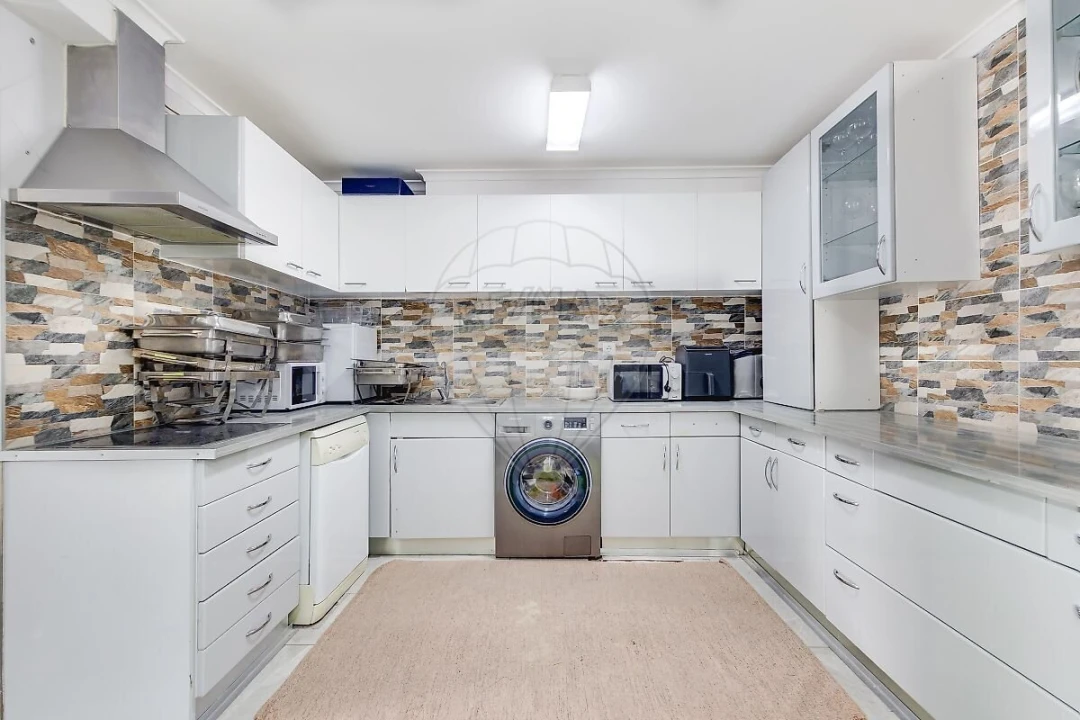 Moradia T4 para Venda em Santo Antão e São Julião do Tojal Foto 24