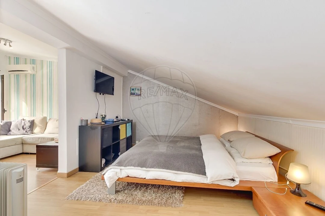 Moradia T4 para Venda em Santo Antão e São Julião do Tojal Foto 3